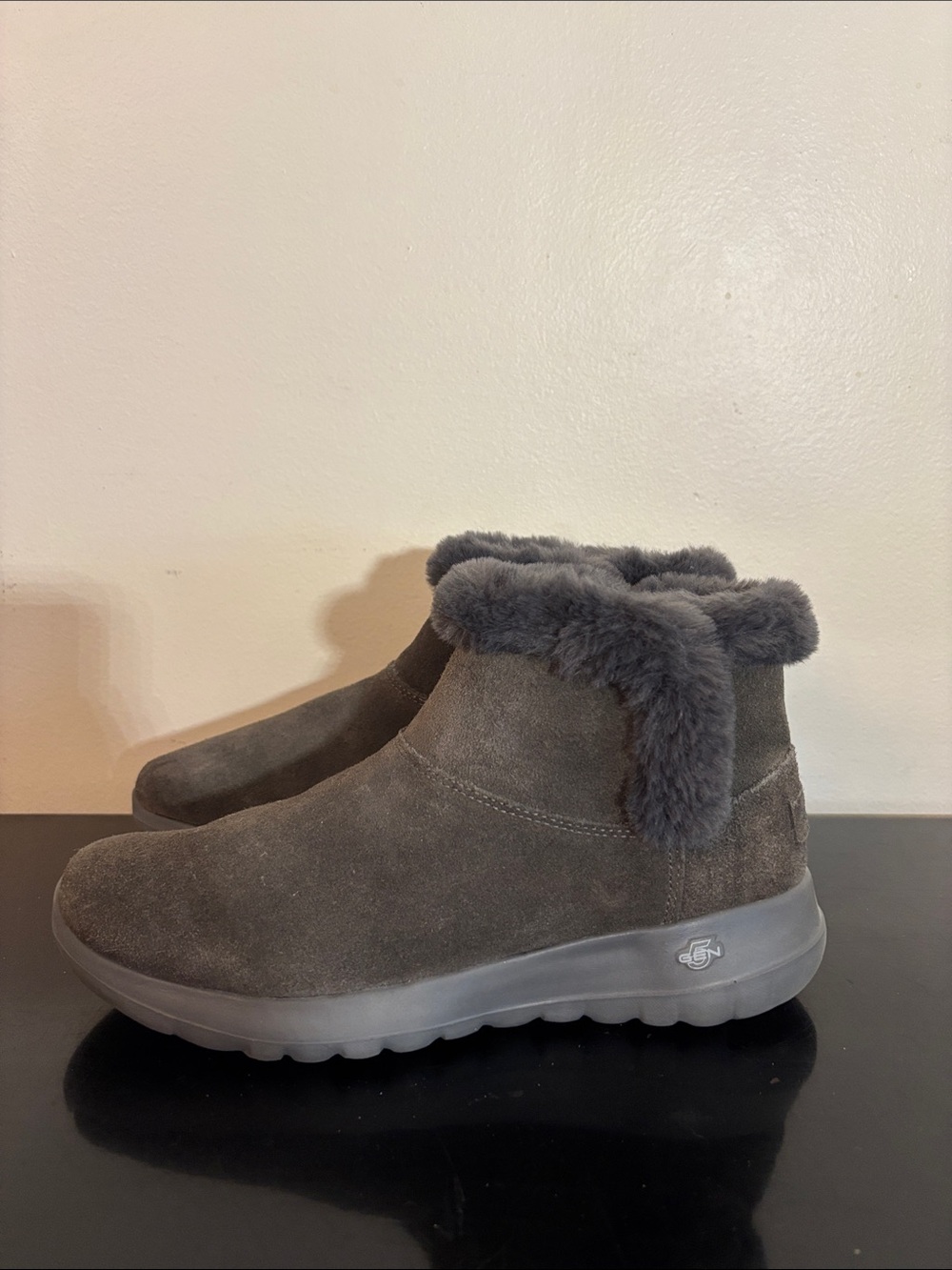 Skechers Gray Suede Faux Fur Lined Ankle Boots
